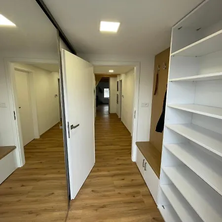 Světla Apartamento